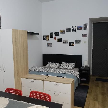 Umbrella Guest Rooms Krakow Exterior photo